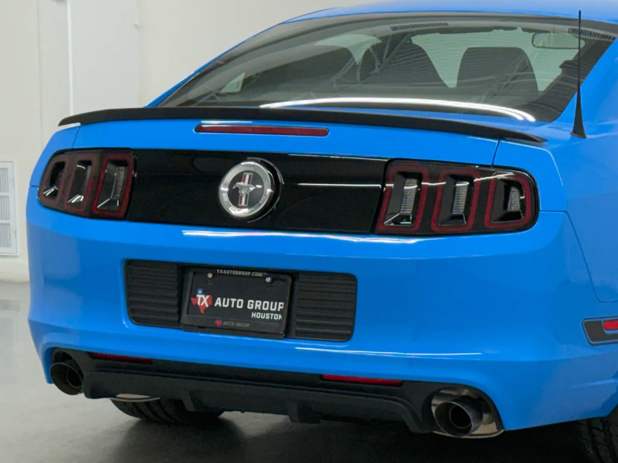 Used 2013 Ford Mustang Boss 302 RWD image 30