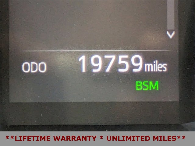 Used 2023 Toyota Camry SE image 29