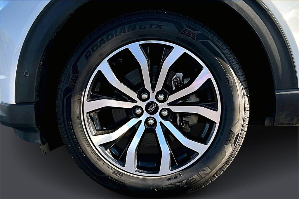 Used 2020 Ford Explorer ST w/ Premium Technology Package image 35