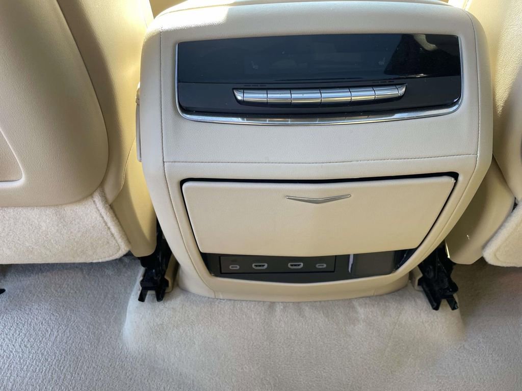 Used 2023 Cadillac Escalade ESV Premium Luxury w/ Performance Package image 15