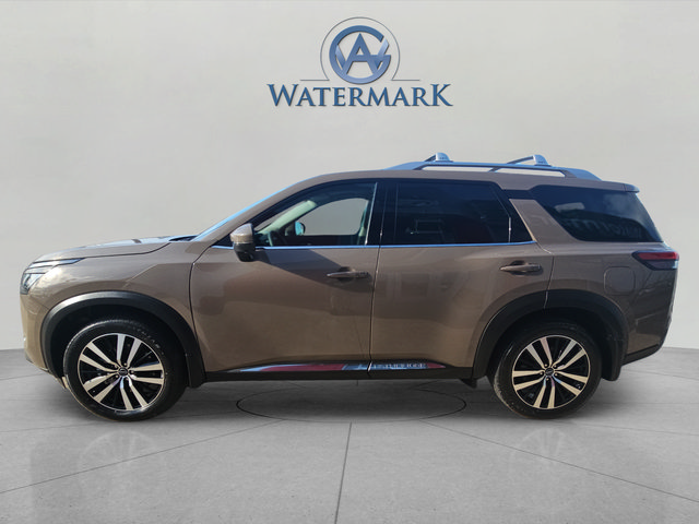 Certified 2025 Nissan Pathfinder Platinum w/ Cargo Package AWD/4WD image 2