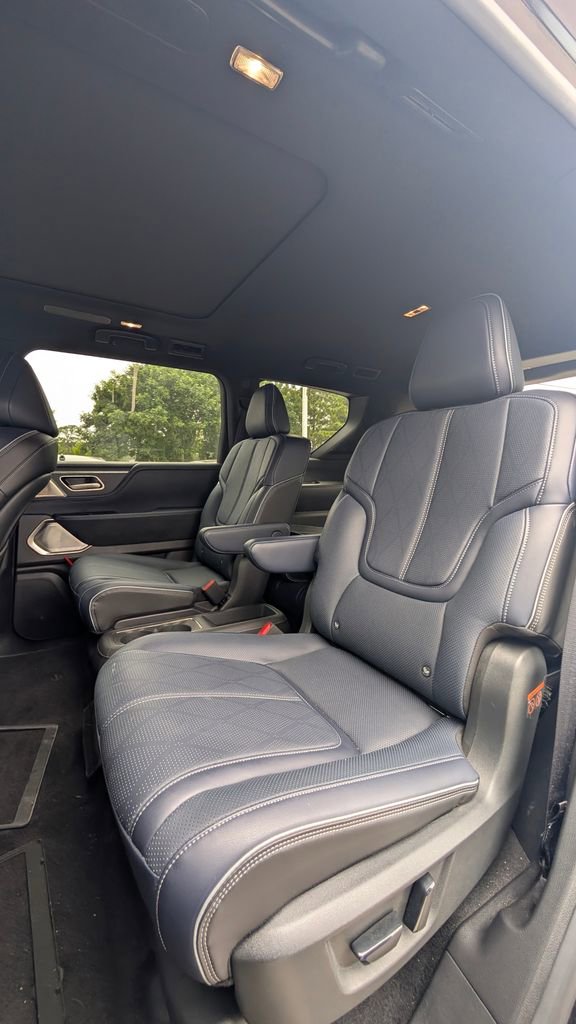 Used 2026 INFINITI QX80 4WD w/ Sport Exterior Package image 7
