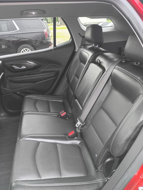 Used 2024 GMC Terrain SLT w/ Elevation Edition AWD/4WD image 24