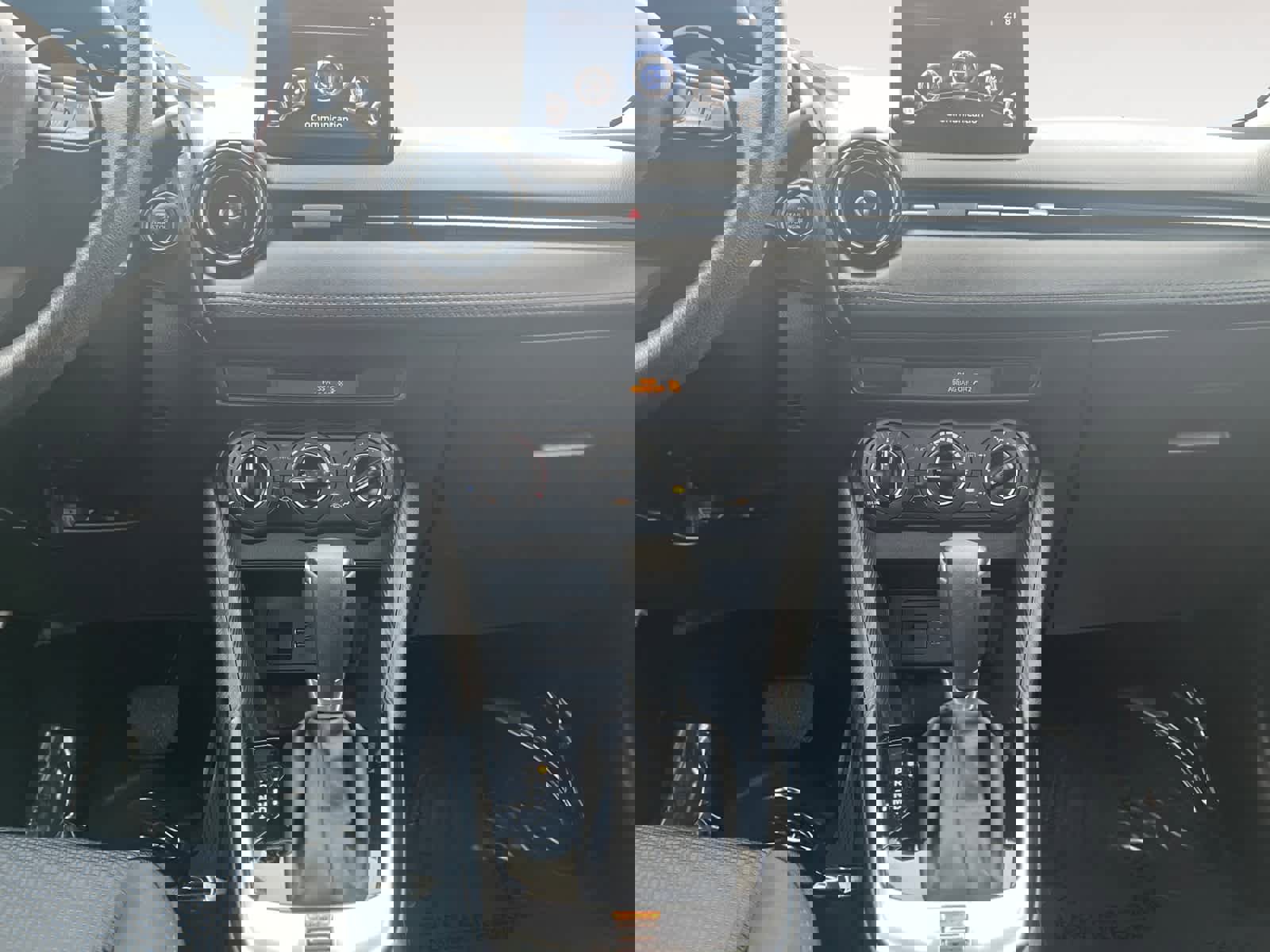 Used 2019 Toyota Yaris LE image 11