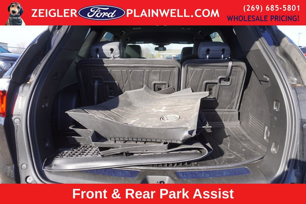 Used 2023 Buick Enclave Essence w/ Sport Touring Edition image 12