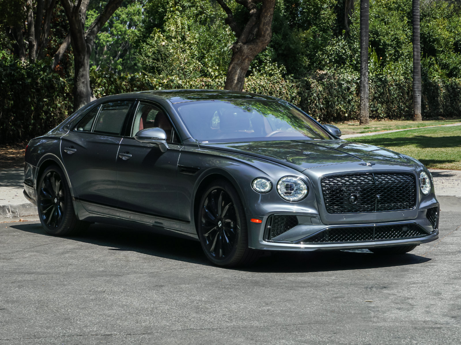 New 2025 Bentley Flying Spur Plug-In Hybrid AWD/4WD image 9