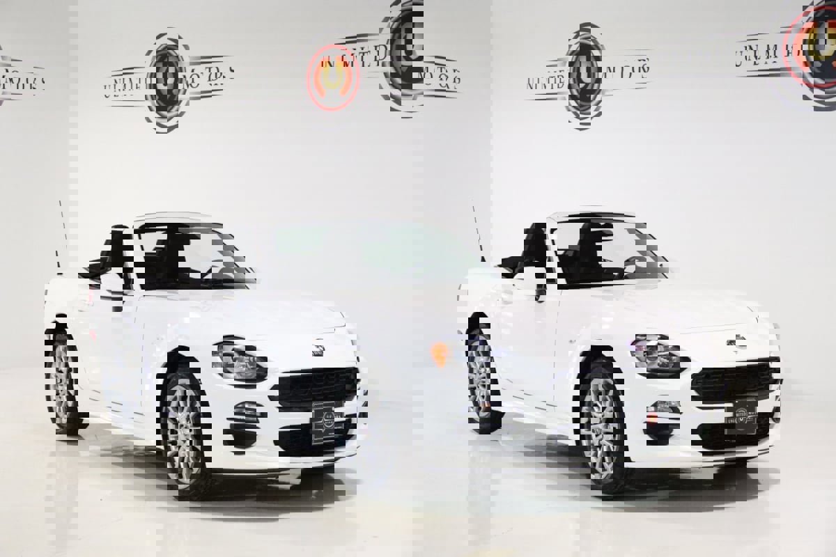 Used 2017 FIAT 124 Spider Classica image 6