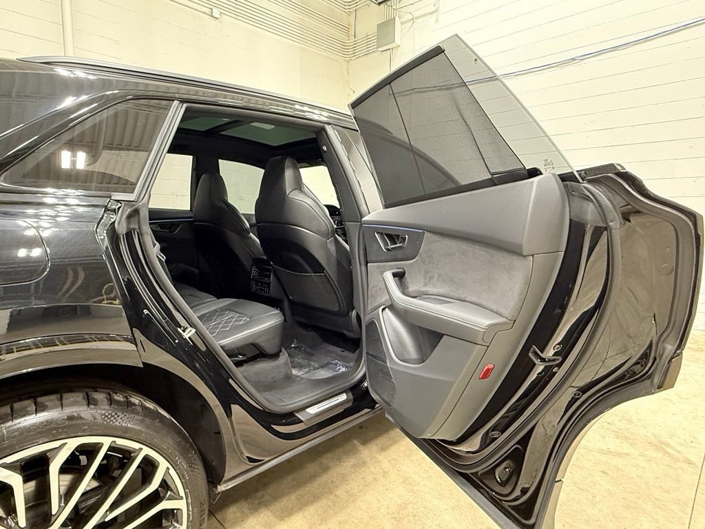 Used 2025 Audi SQ8 Premium Plus w/ 23" Wheel Package AWD/4WD image 50