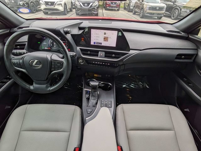Used 2023 Lexus UX 250h FWD w/ Accessory Package (Z2) image 16