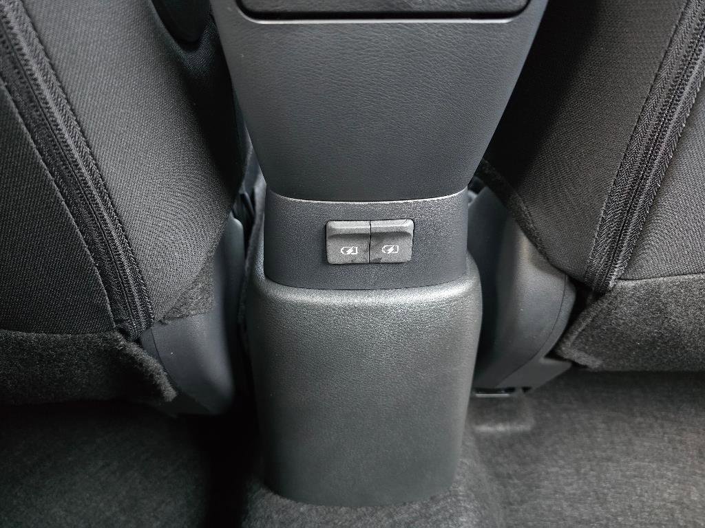 New 2025 Nissan Kicks Play S image 24