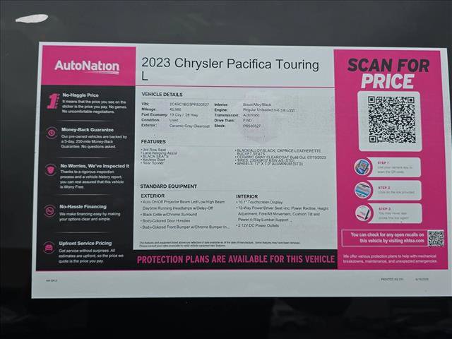 Used 2023 Chrysler Pacifica Touring-L FWD image 27