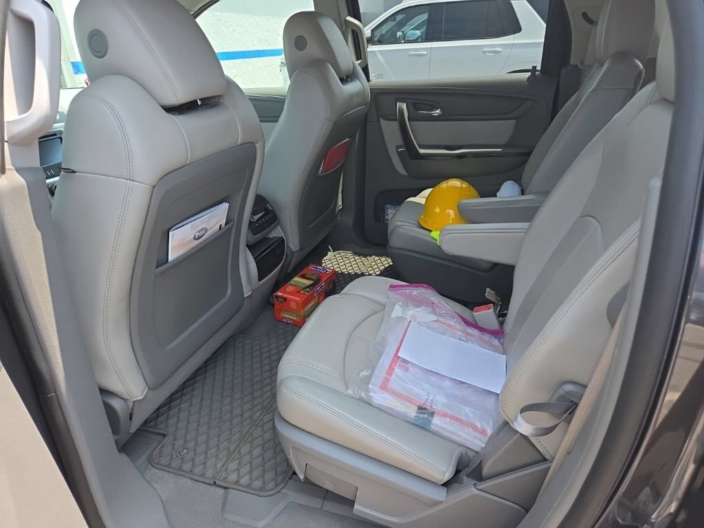 Used 2013 GMC Acadia SLT FWD image 9
