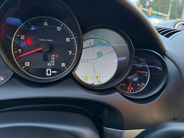 Used 2016 Porsche Cayenne image 24