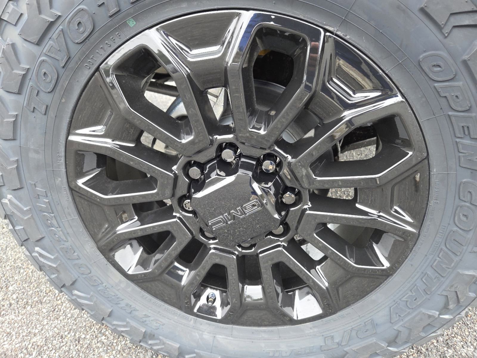 New 2026 GMC Sierra 2500 AT4X w/ AT4X AEV Edition image 20