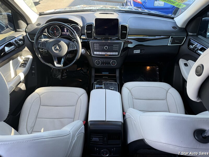 Used 2018 Mercedes-Benz GLS 550 4MATIC image 12