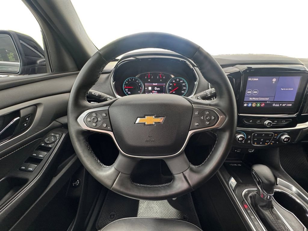 Used 2023 Chevrolet Traverse LT w/ LT Premium Package image 13