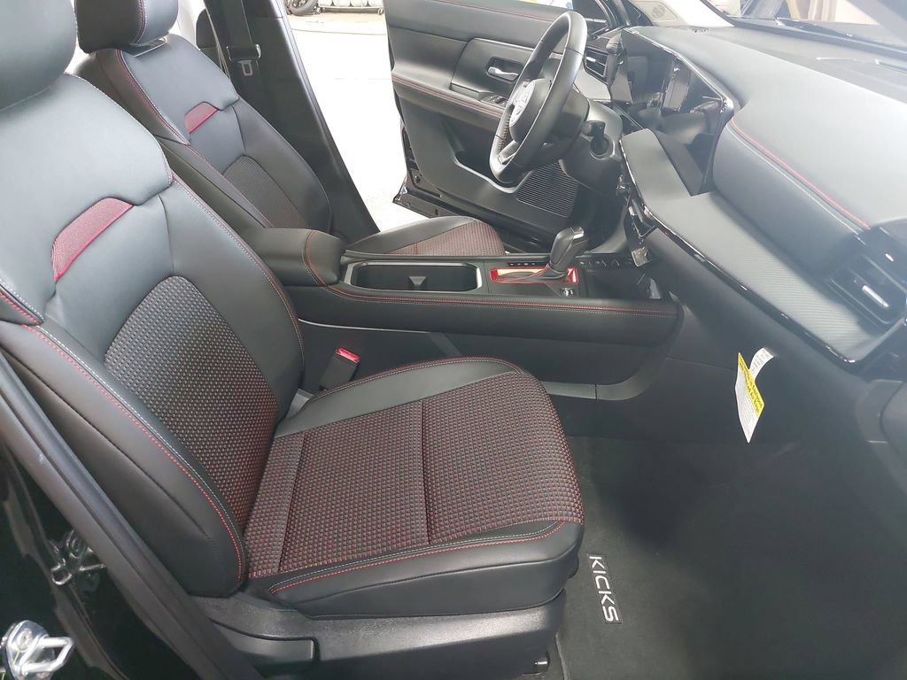 Certified 2026 Nissan Kicks SR w/ Cold Weather Package AWD/4WD image 10