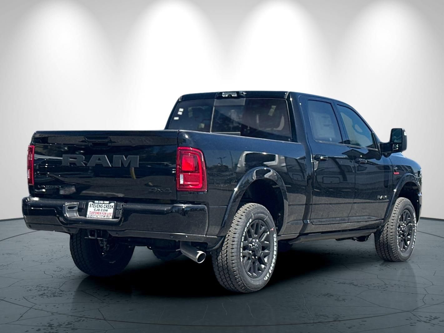 New 2026 RAM 2500 Limited AWD/4WD image 4
