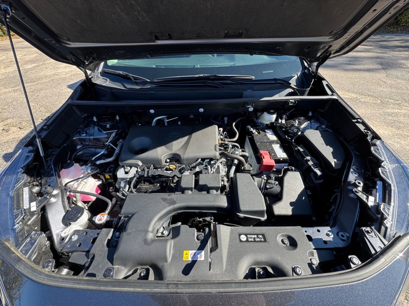 Used 2025 Toyota RAV4 XLE image 27