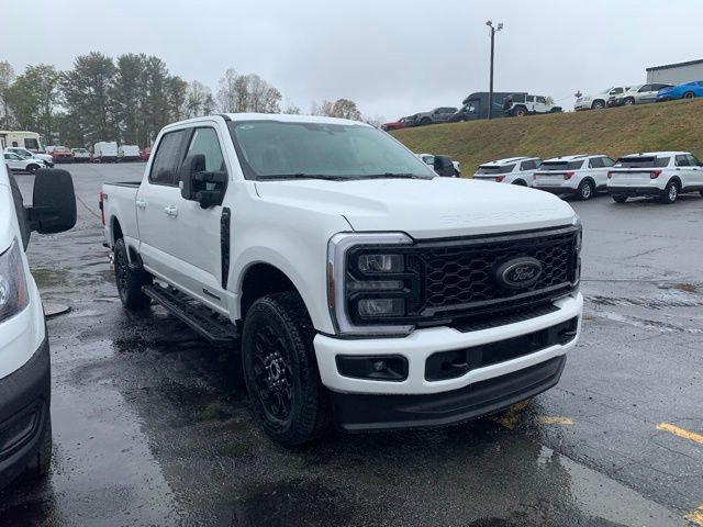 New 2026 Ford F350 Lariat w/ Black Appearance Package image 4