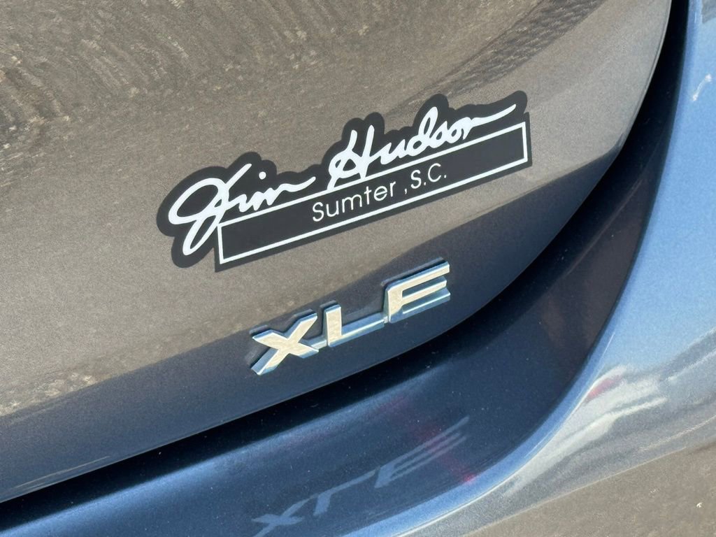 Used 2024 Toyota Highlander XLE FWD image 11