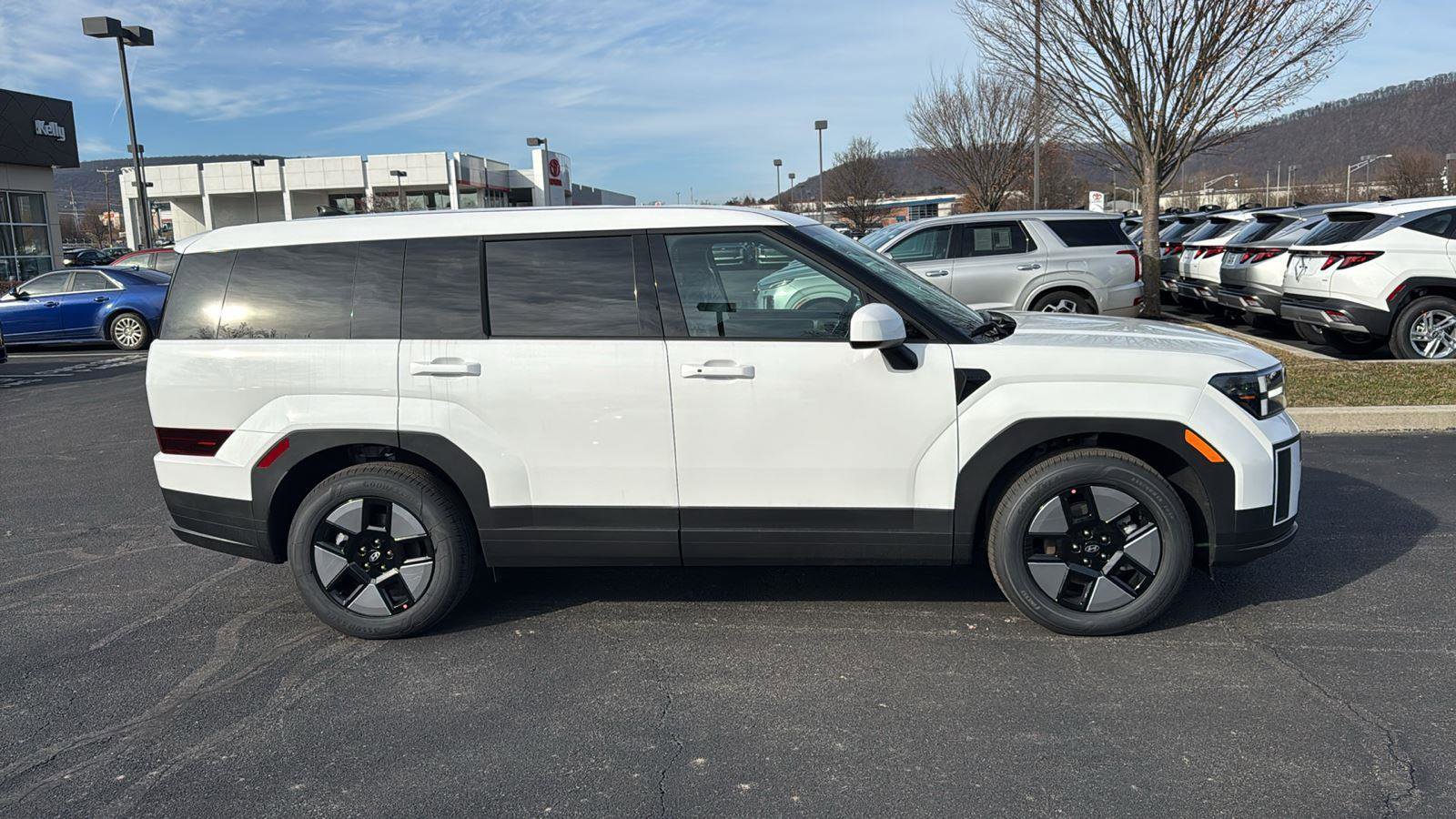 New 2026 Hyundai Santa Fe SE image 3