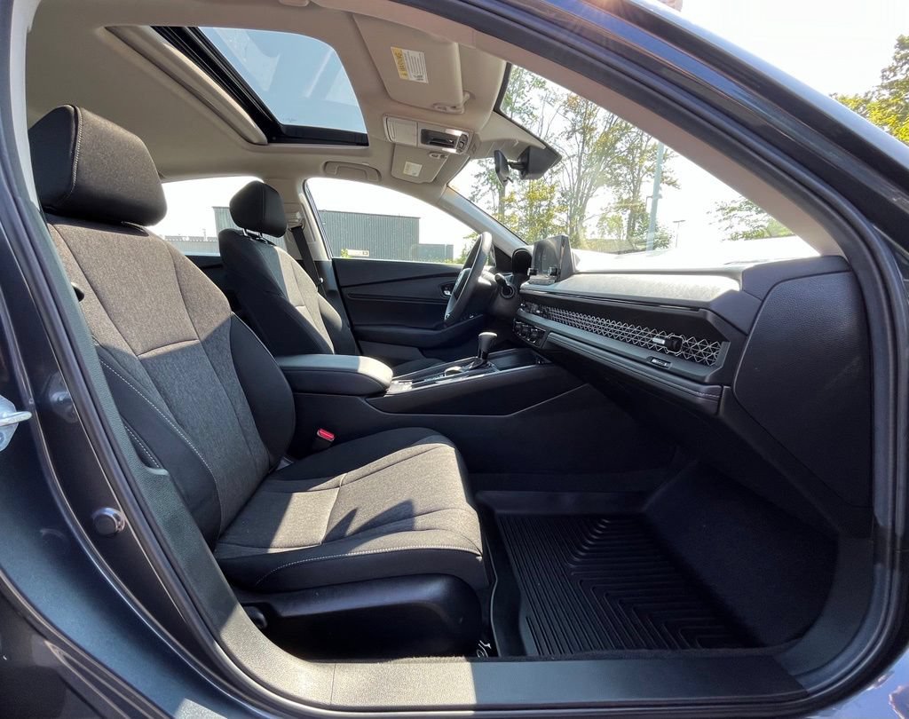 Used 2025 Honda Accord SE image 22