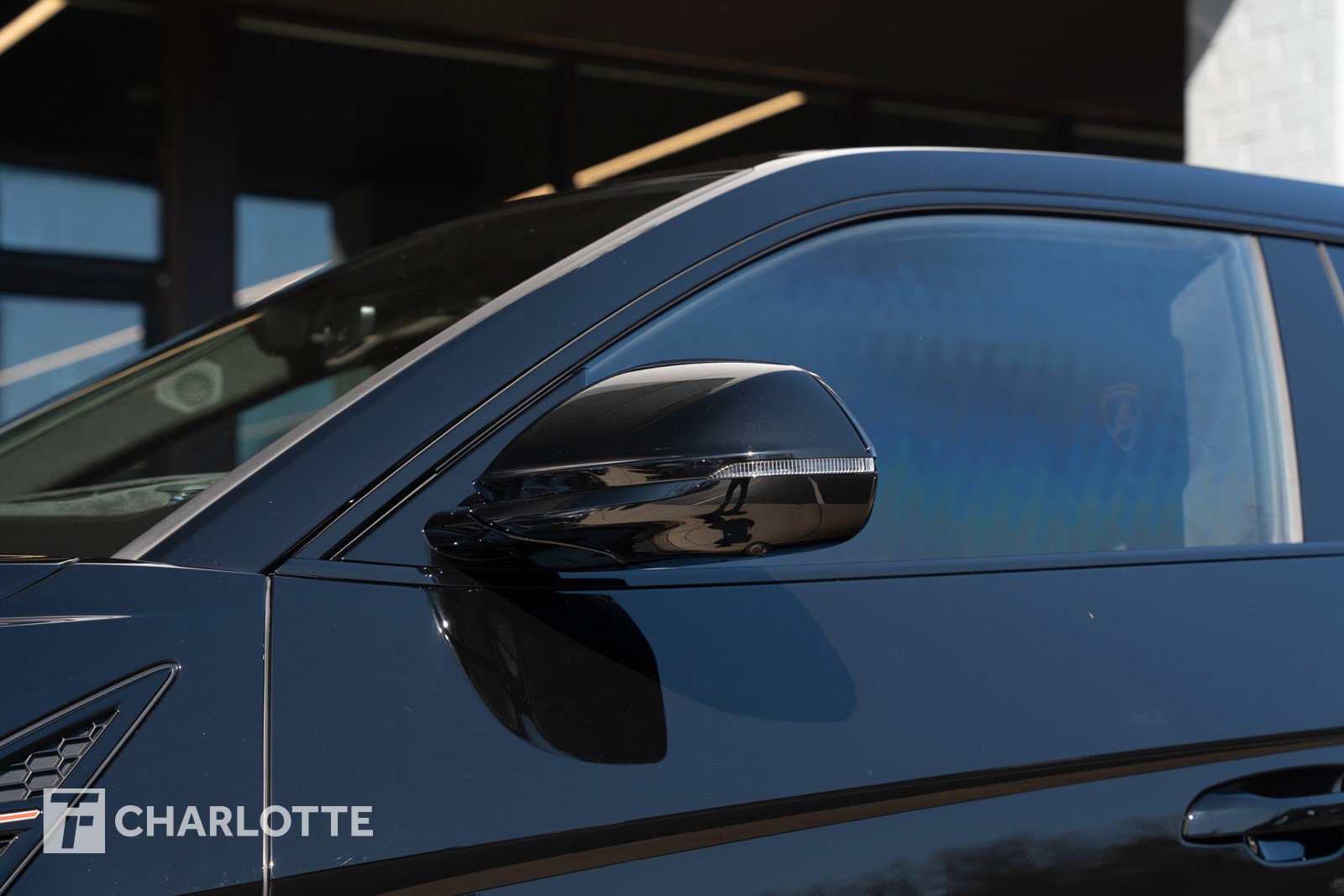 Used 2024 Lamborghini Urus S image 9