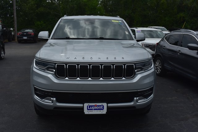 Used 2022 Jeep Wagoneer Series I RWD image 2