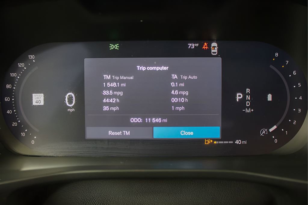 Used 2025 Volvo XC40 B5 Ultra AWD/4WD image 36