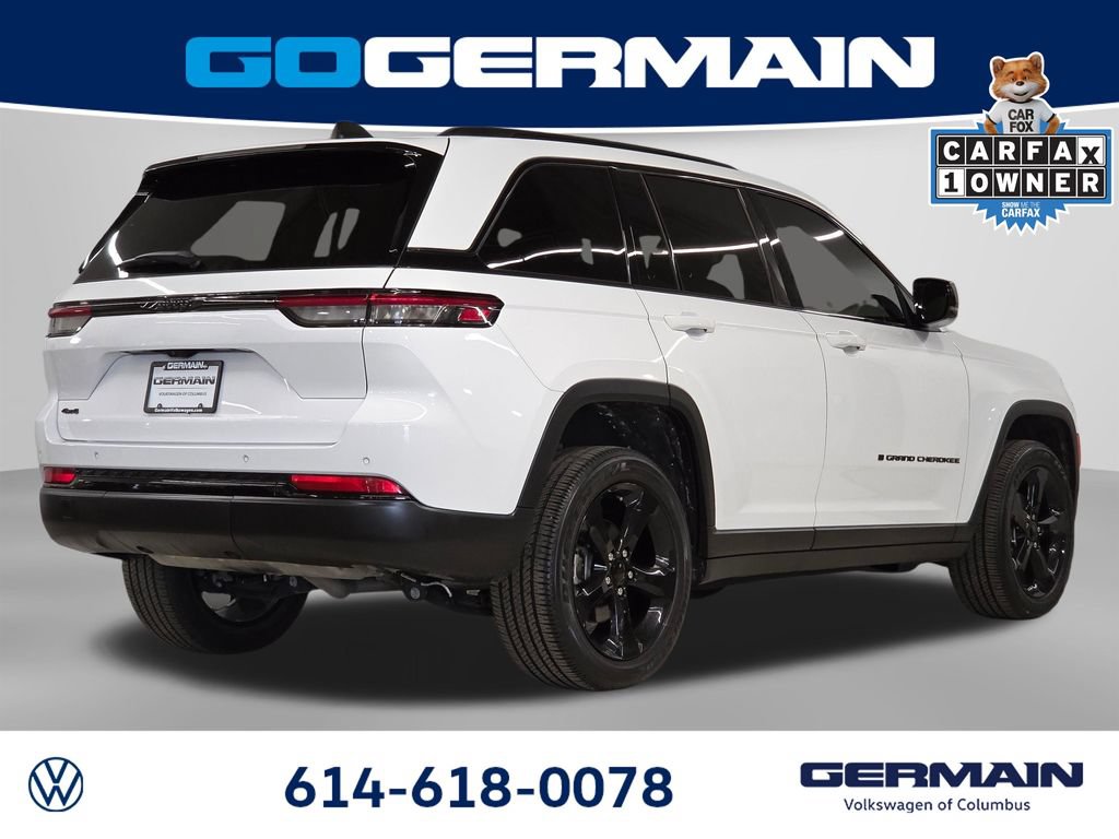 Used 2023 Jeep Grand Cherokee Altitude AWD/4WD image 9