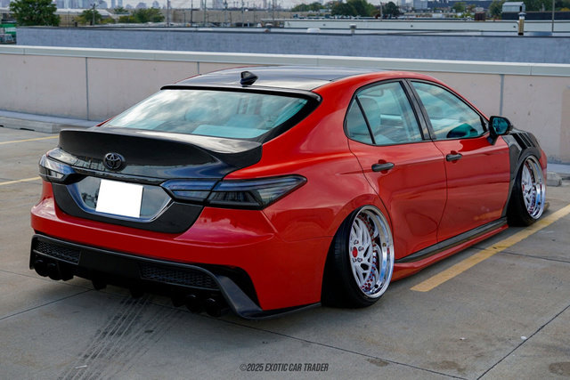 Used 2019 Toyota Camry XSE image 8