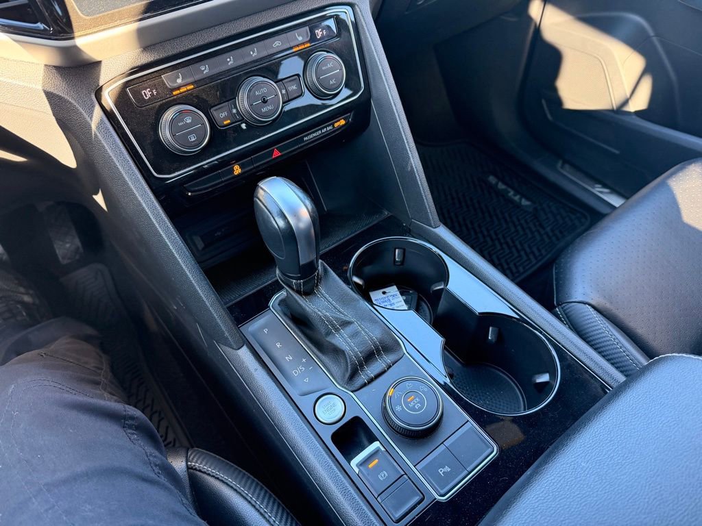 Used 2022 Volkswagen Atlas Cross Sport SE image 20