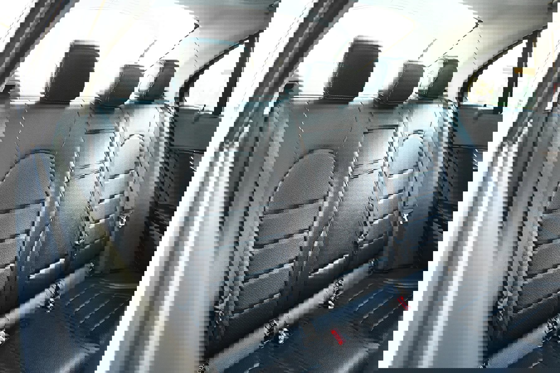 Used 2018 Mercedes-Benz C 300 4MATIC Sedan image 15