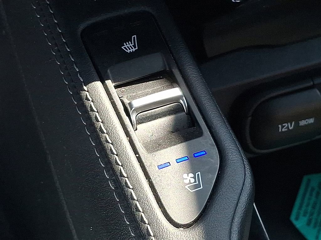 Certified 2023 Kia Telluride SX Prestige AWD/4WD image 19