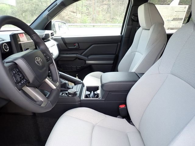 New 2026 Toyota 4Runner SR5 AWD/4WD image 13