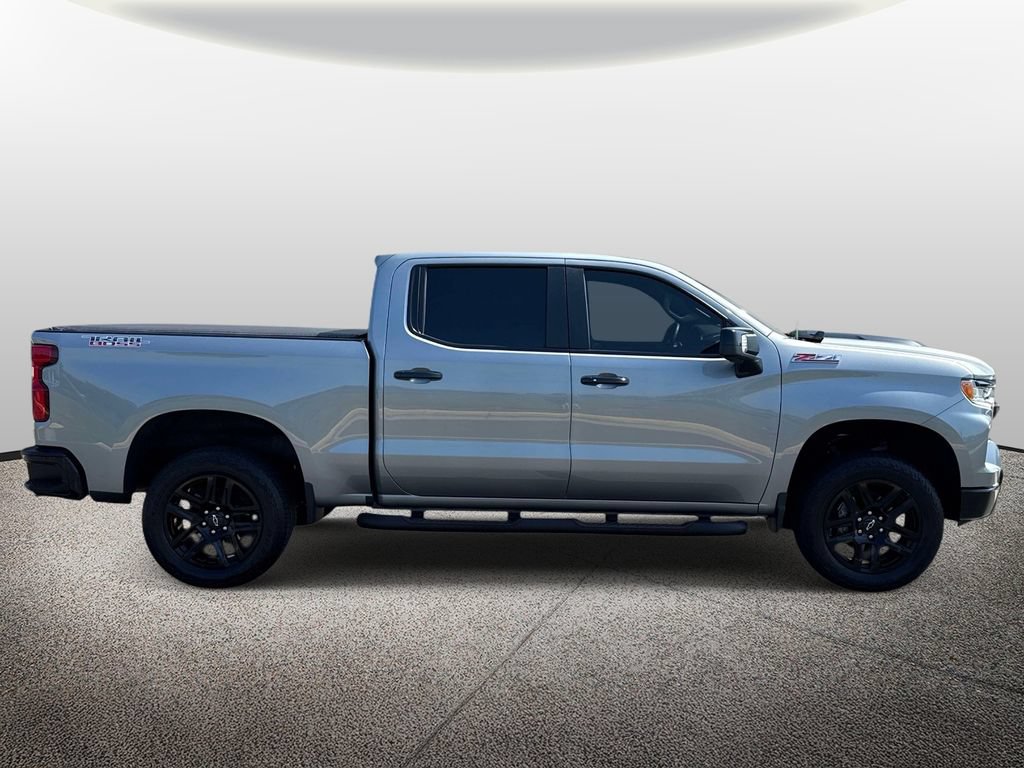 Used 2024 Chevrolet Silverado 1500 LT Trail Boss w/ LT Trail Boss Premium Package AWD/4WD image 4