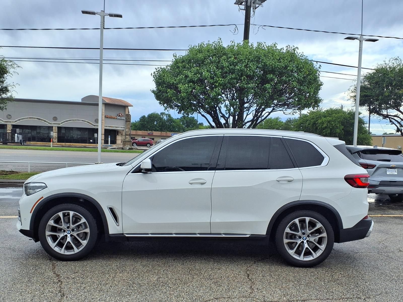 Used 2023 BMW X5 sDrive40i w/ Premium Package RWD image 24