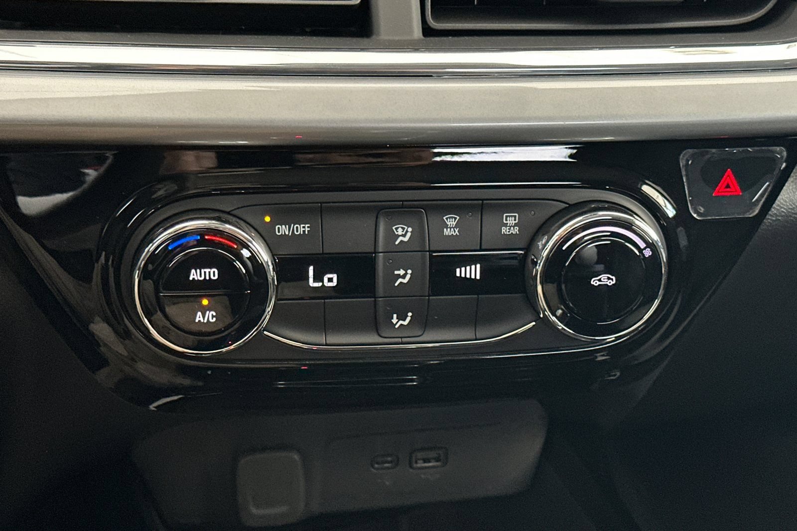 New 2026 Chevrolet Trax LT FWD image 20