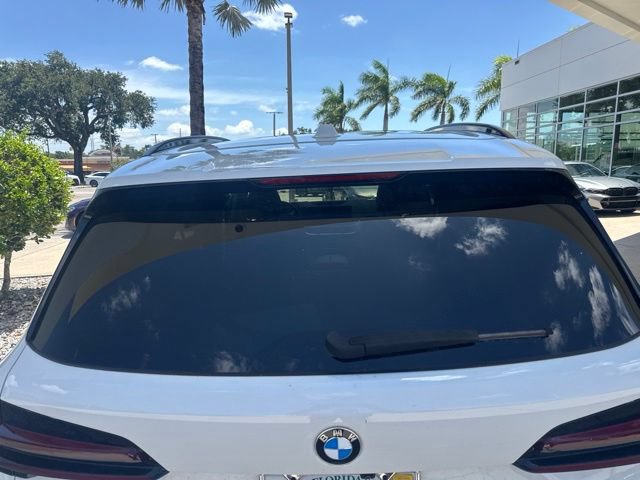 Certified 2025 BMW X5 sDrive40i w/ M Sport Package RWD image 6
