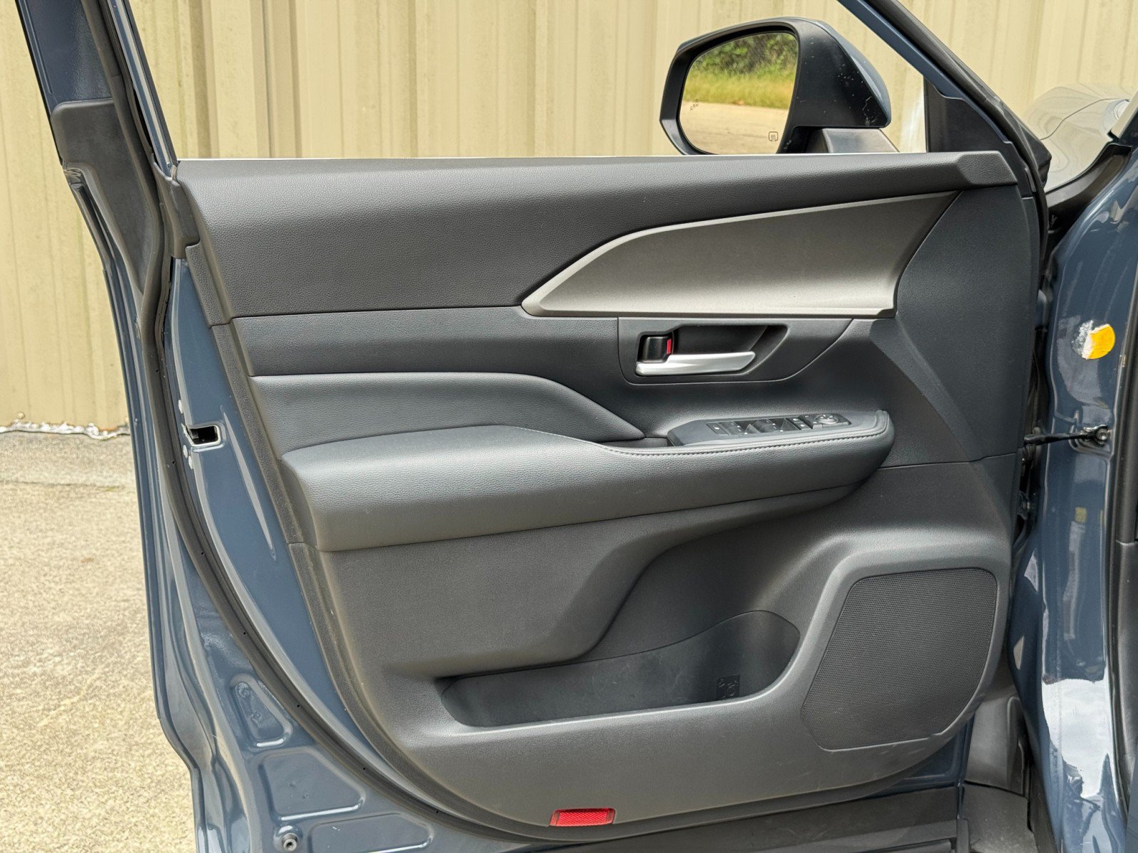 Used 2024 Toyota Grand Highlander FWD image 40