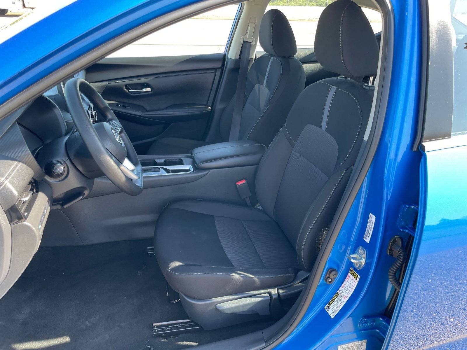 Used 2025 Nissan Sentra SV image 35