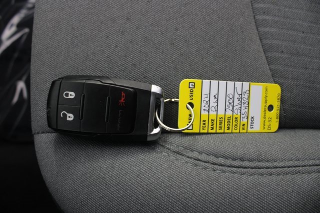 Used 2024 RAM 2500 Big Horn w/ Bed Utility Group image 7