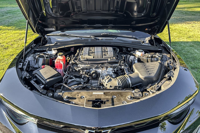 Used 2018 Chevrolet Camaro ZL1 w/ LPO, ZL1 Protection Package RWD image 23