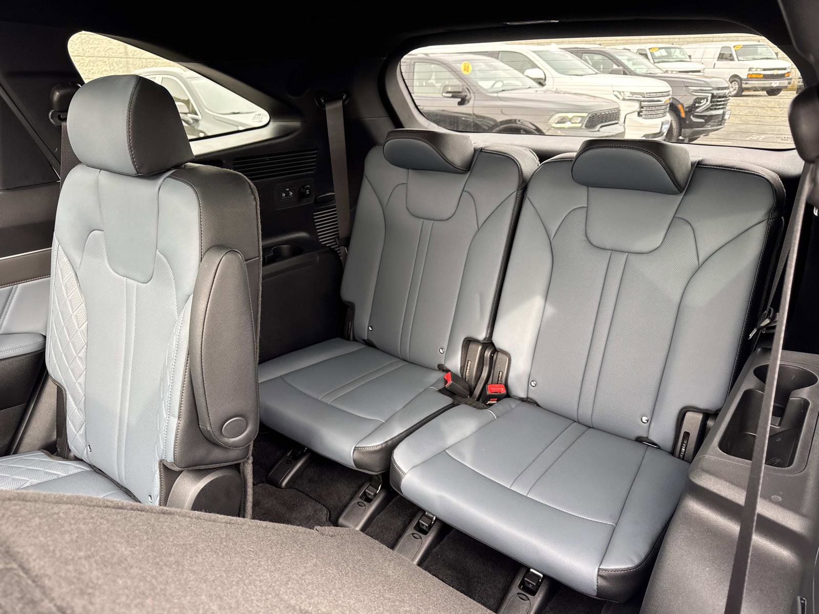 Used 2025 Kia Sorento SX Prestige image 21