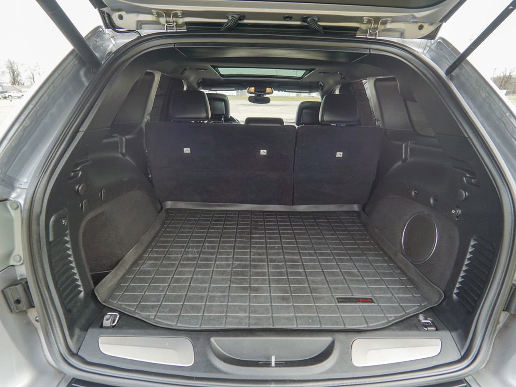 Used 2018 Jeep Grand Cherokee Limited image 11