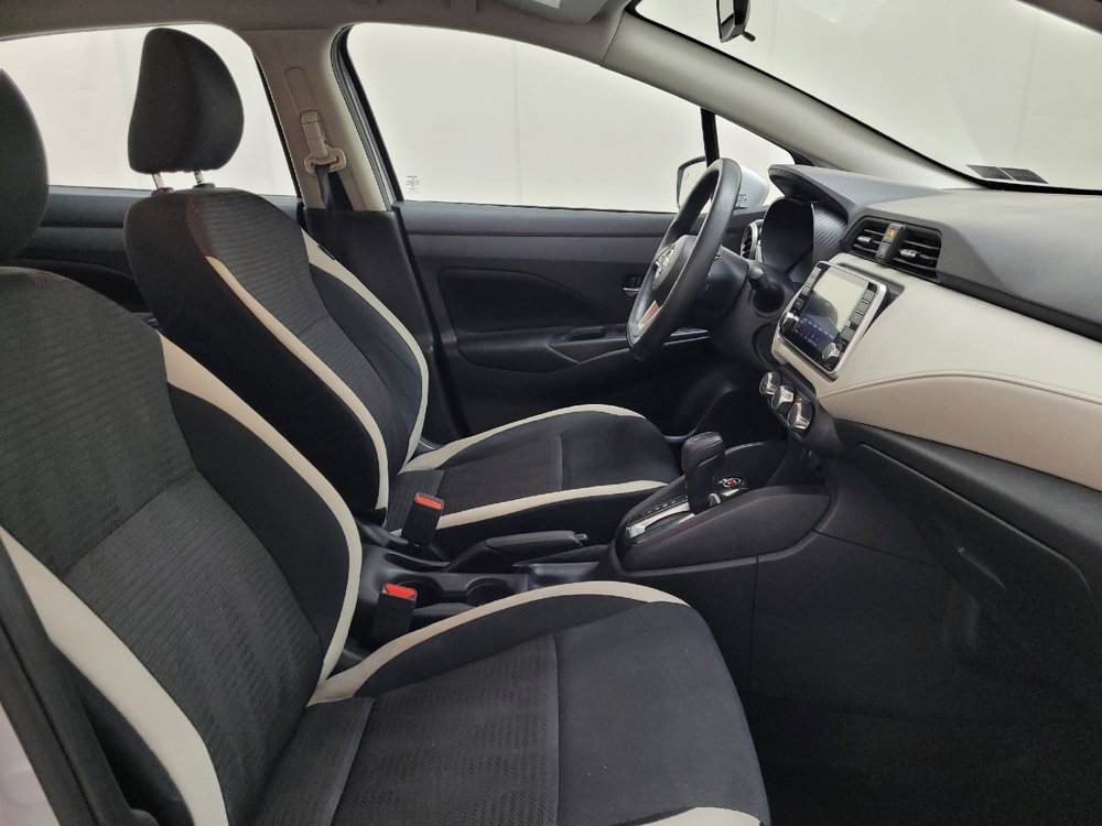 Used 2022 Nissan Versa SV FWD image 21