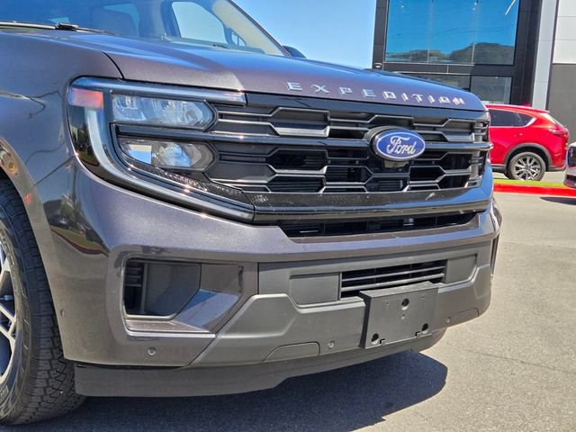 Used 2025 Ford Expedition Active AWD/4WD image 8