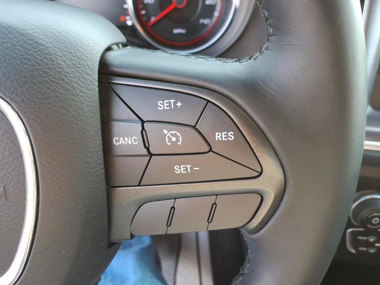 Used 2017 Dodge Charger SE w/ Popular Equipment Group RWD image 16