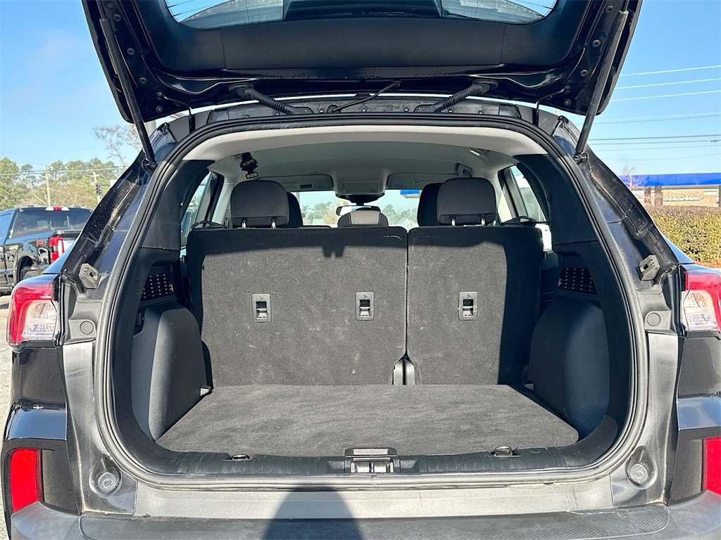 Certified 2021 Ford Escape S image 16